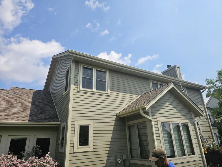 Window Installation in Menomonee Falls full house photo
